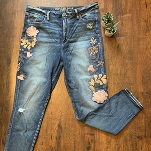American Eagle Embroidered Jeggings
